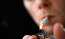 Курение вызывает глаукому и другие болезни глаз