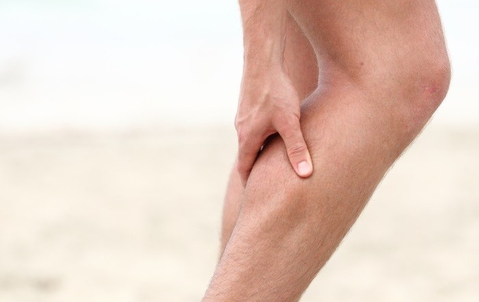 Болят ноги от колена до ступни: причины тяжести и ноющей боли, лечение симптомов